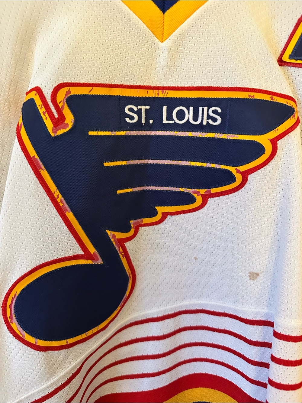 St. Louis Blues Autographed Corson #9 CCM White Hockey Jersey Signed - Picture 4 of 9